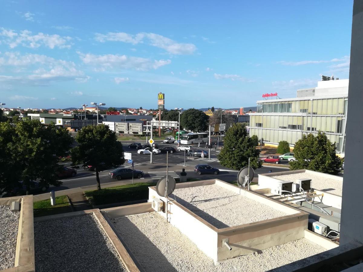 Ryanair'S Urban Flat In Zadar-Kolovare Beach Екстер'єр фото
